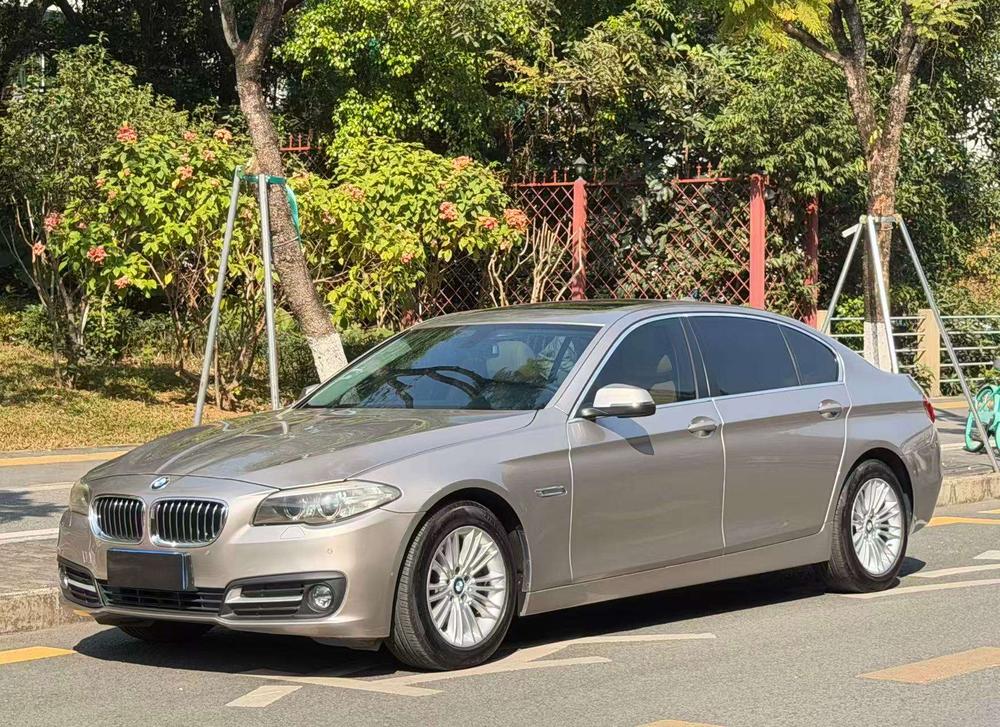 BMW BMW 5-Series
