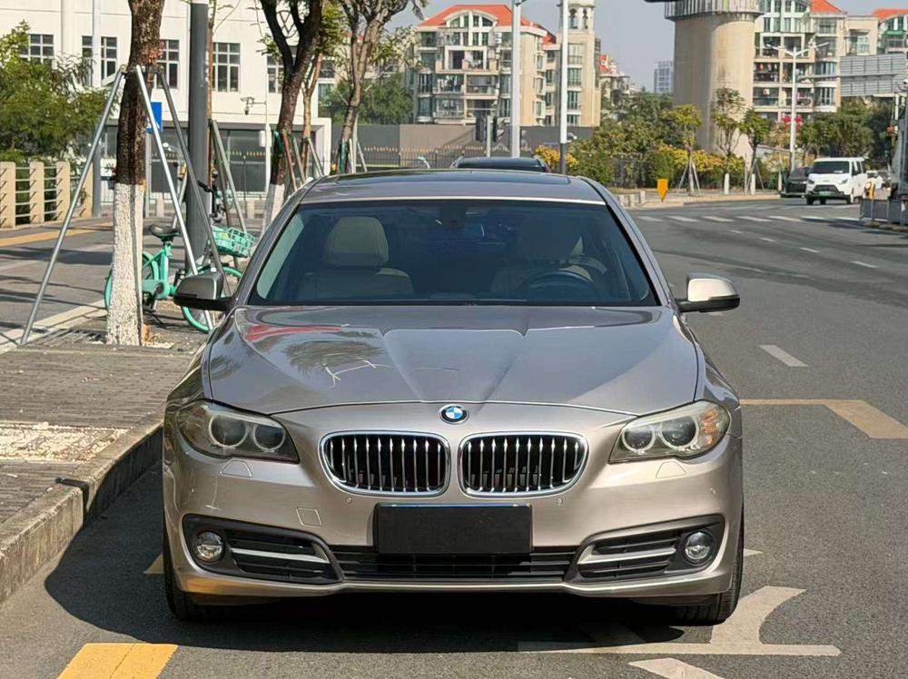 BMW BMW 5-Series