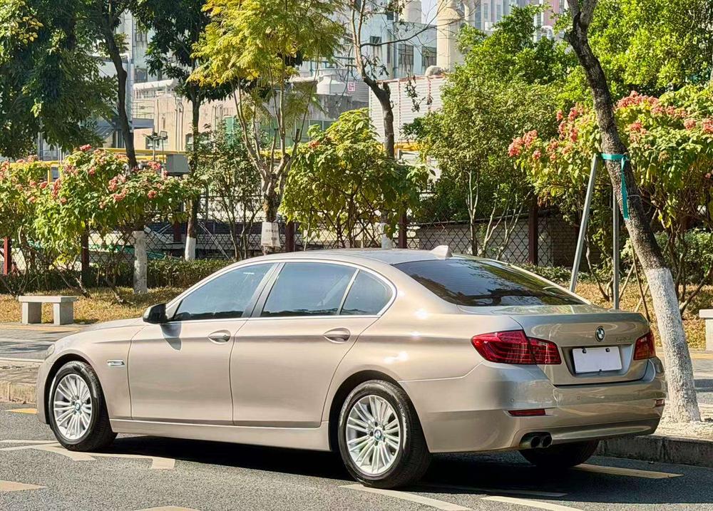 BMW BMW 5-Series