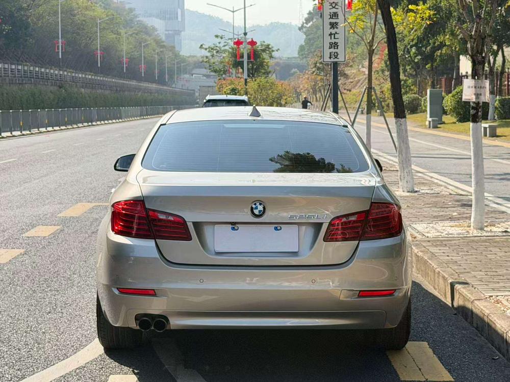 BMW BMW 5-Series