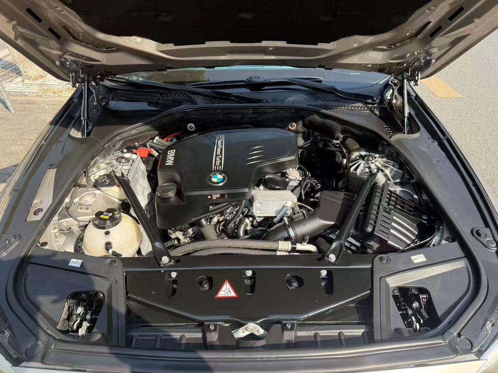 BMW BMW 5-Series