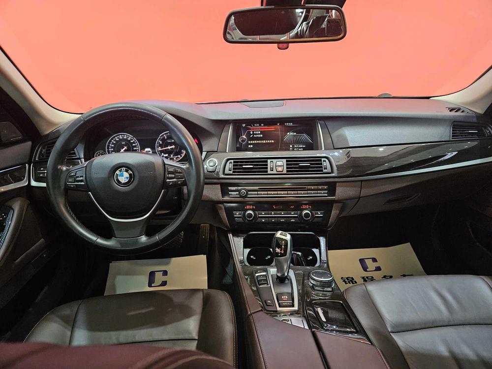 BMW BMW 5-Series
