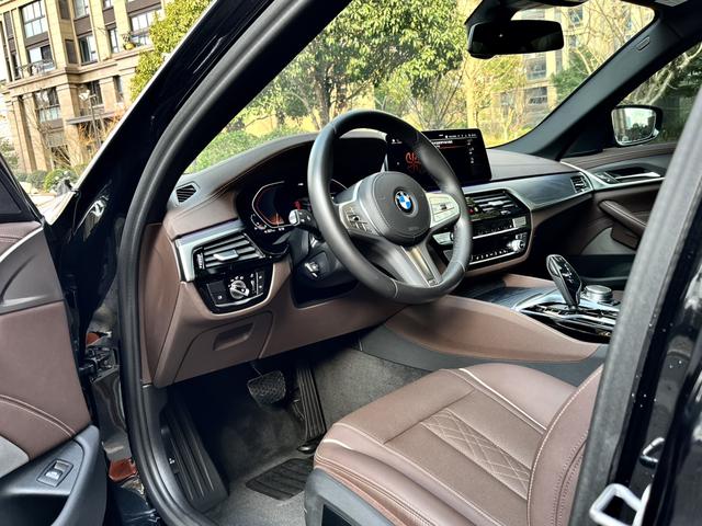 BMW BMW 5-Series