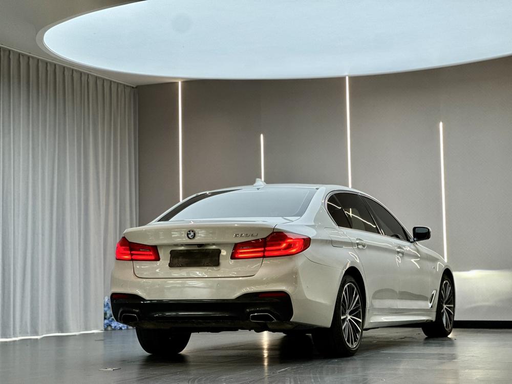 BMW BMW 5-Series