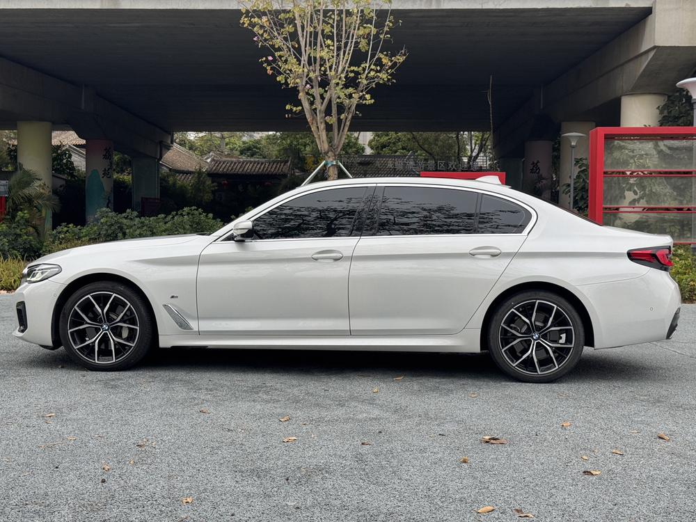 BMW BMW 5-Series