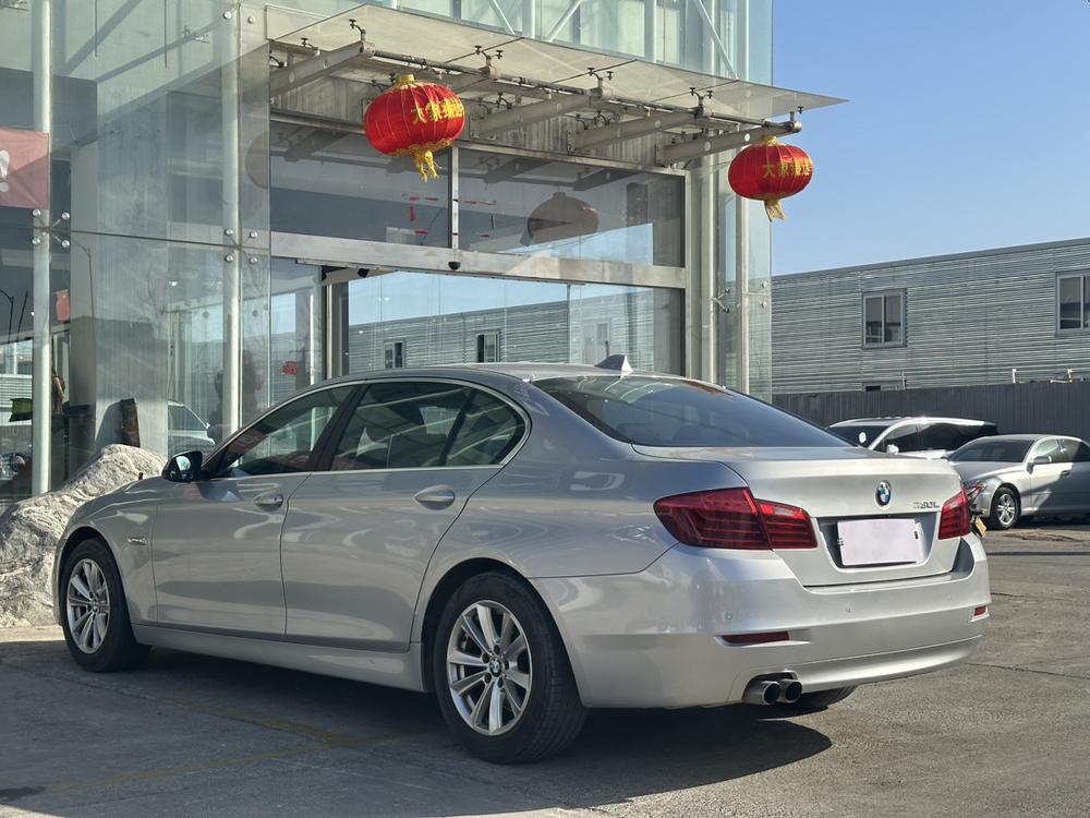 BMW BMW 5-Series