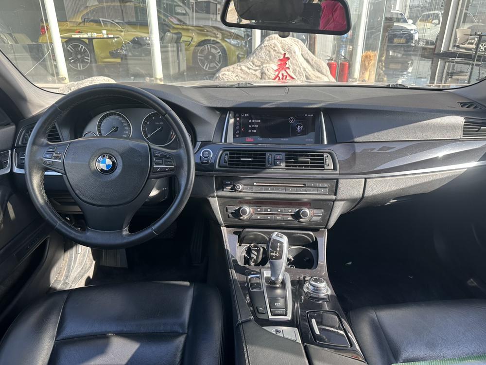BMW BMW 5-Series