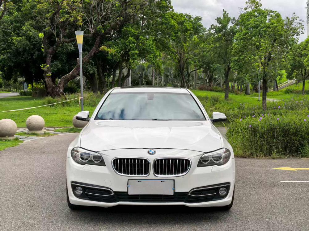 BMW BMW 5-Series