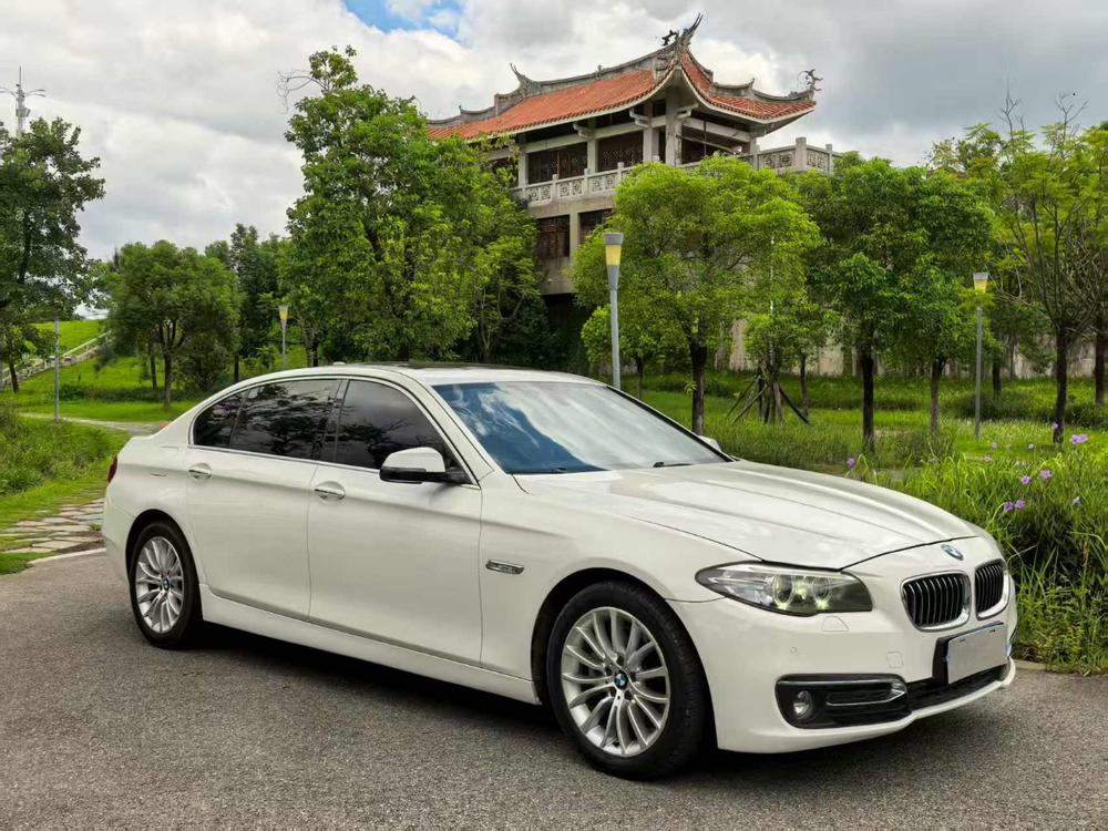 BMW BMW 5-Series