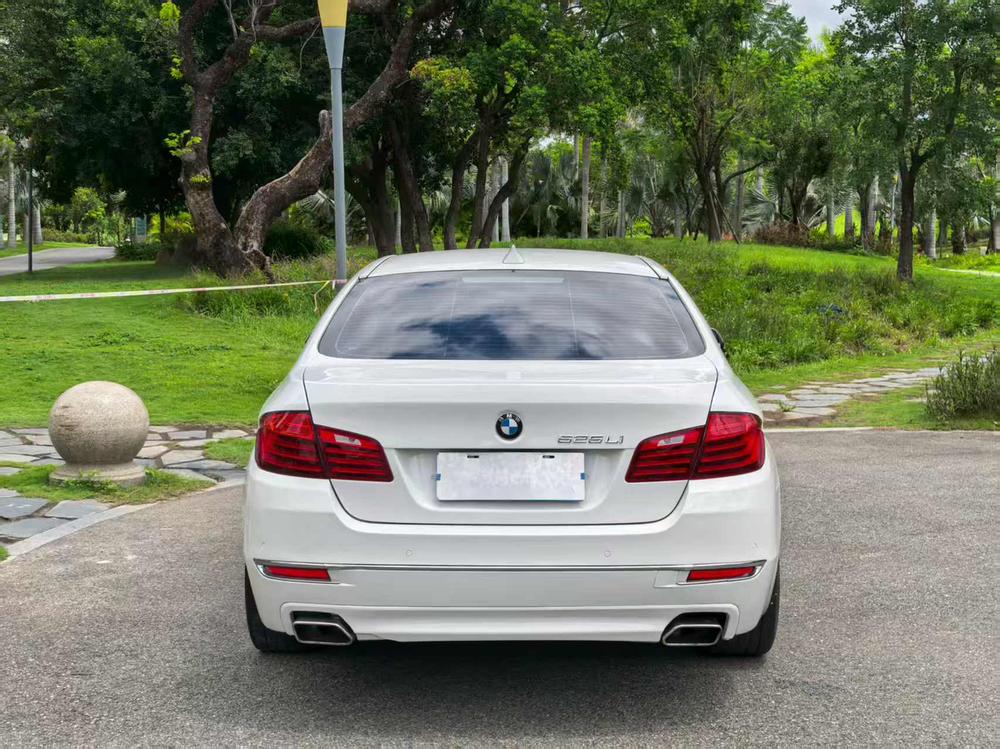 BMW BMW 5-Series