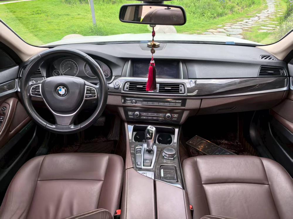 BMW BMW 5-Series