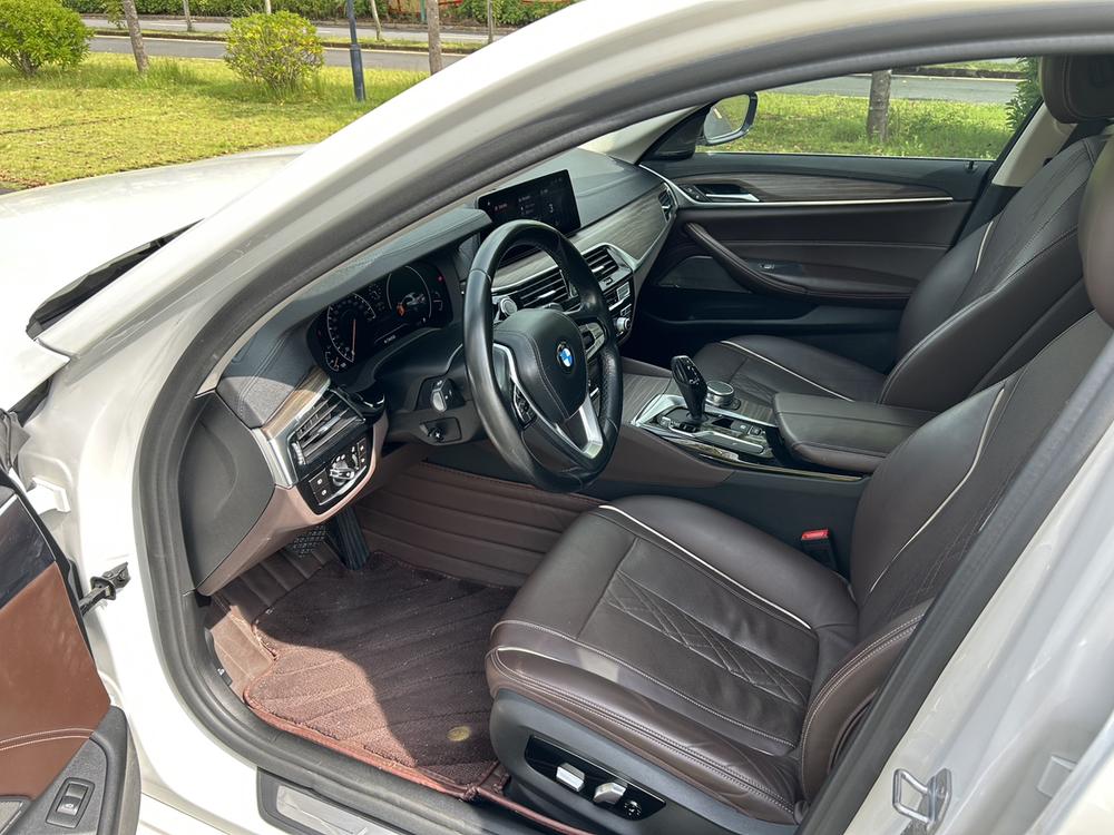 BMW BMW 5-Series