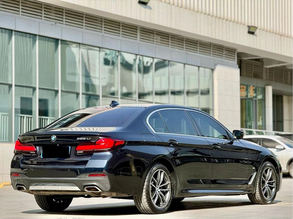 BMW BMW 5-Series