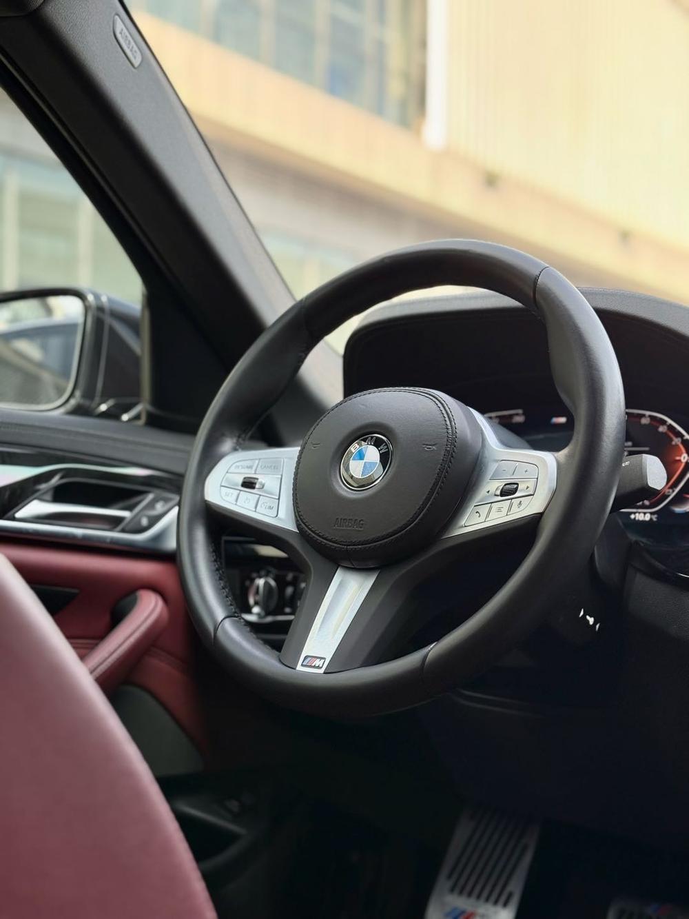 BMW BMW 5-Series