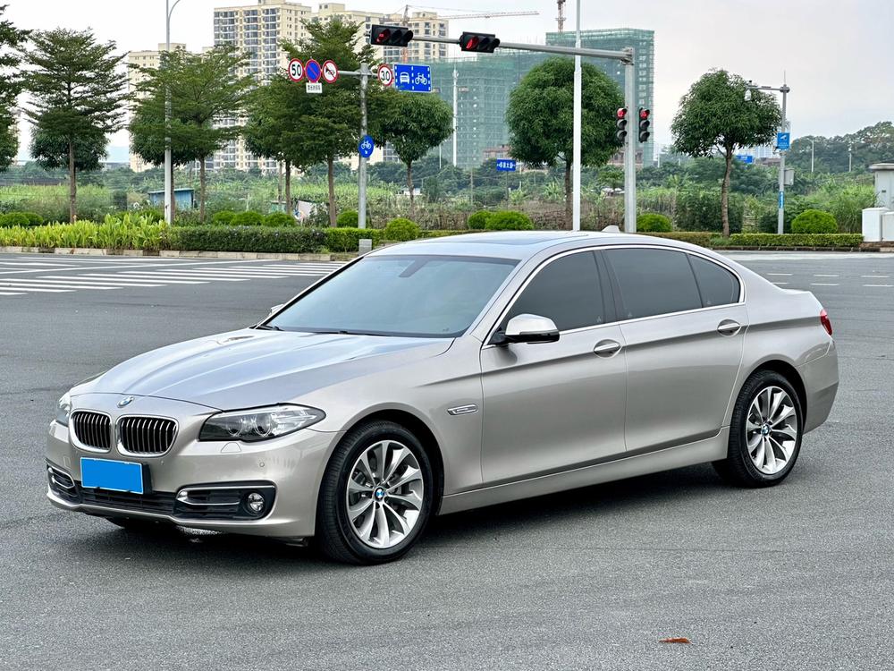 BMW BMW 5-Series