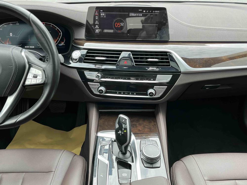BMW BMW 5-Series