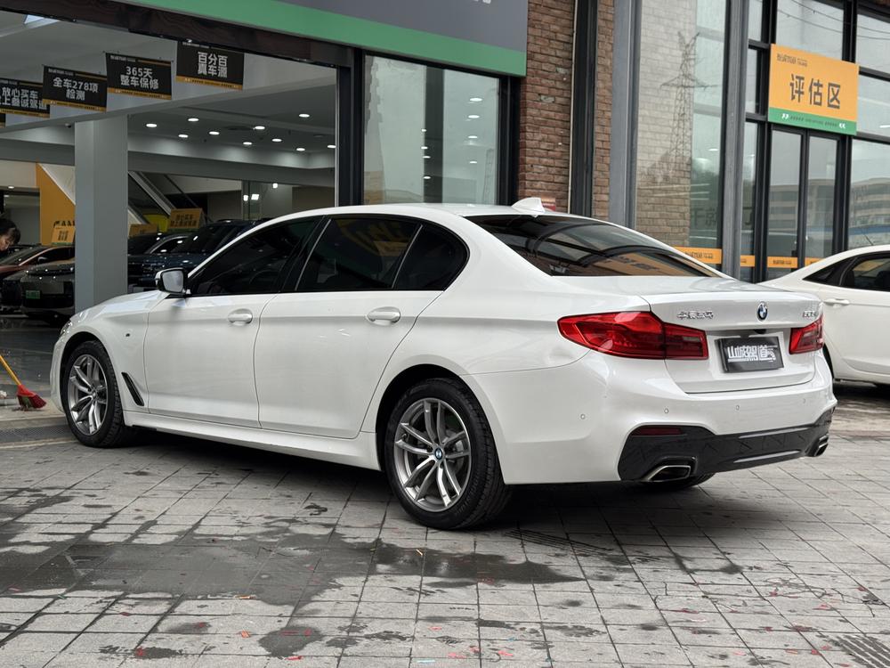 BMW BMW 5-Series