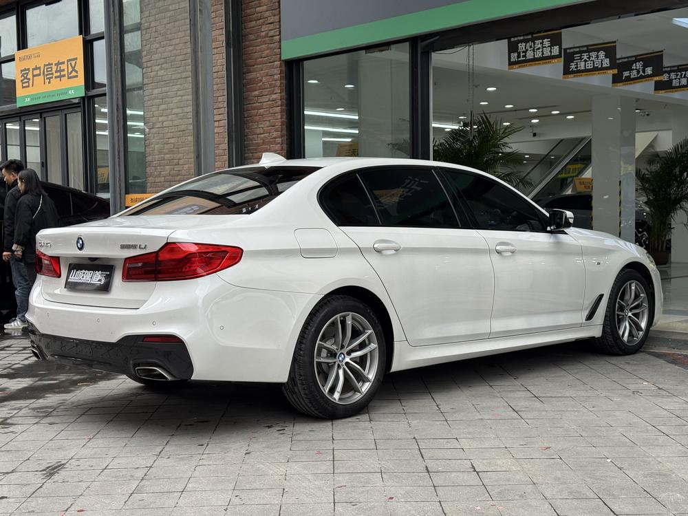 BMW BMW 5-Series