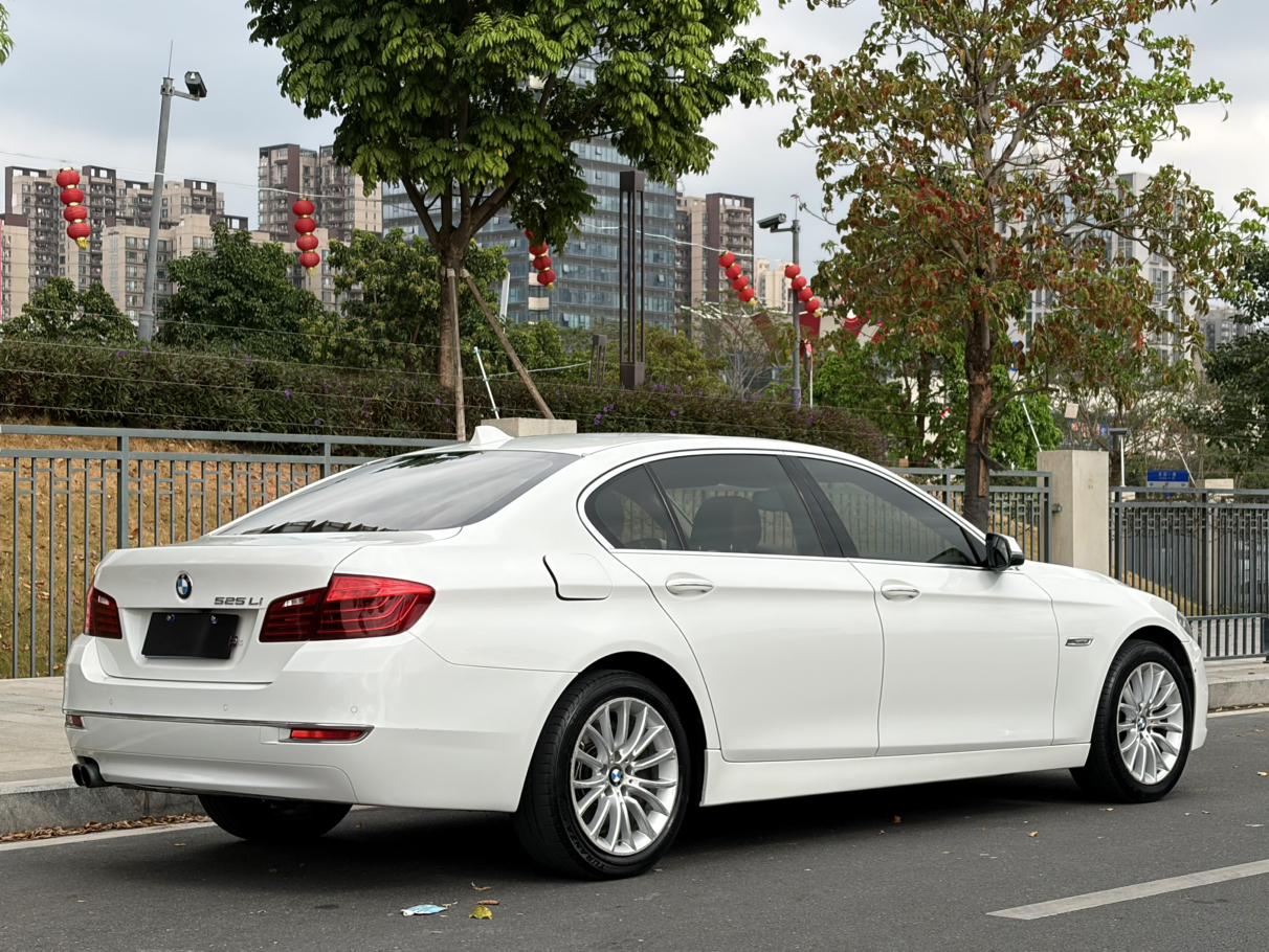 BMW BMW 5-Series