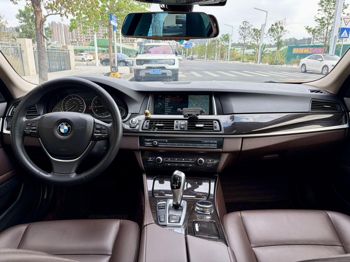 BMW BMW 5-Series