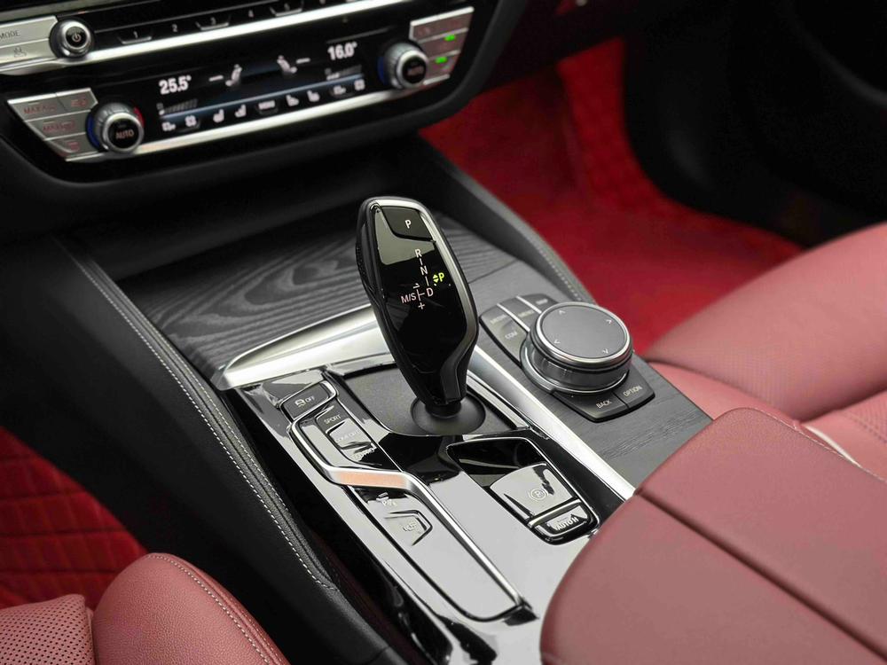 BMW BMW 5-Series