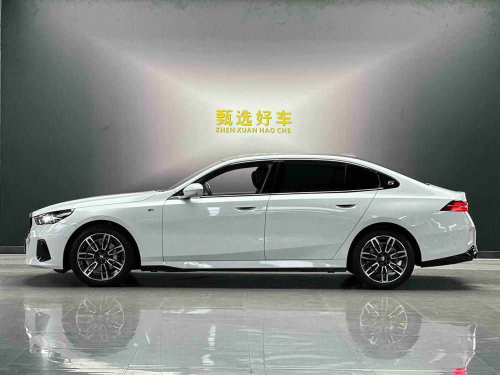BMW BMW 5-Series