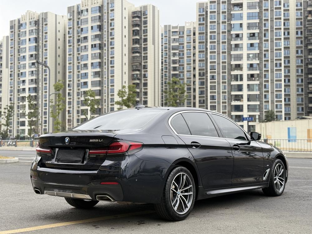 BMW BMW 5-Series