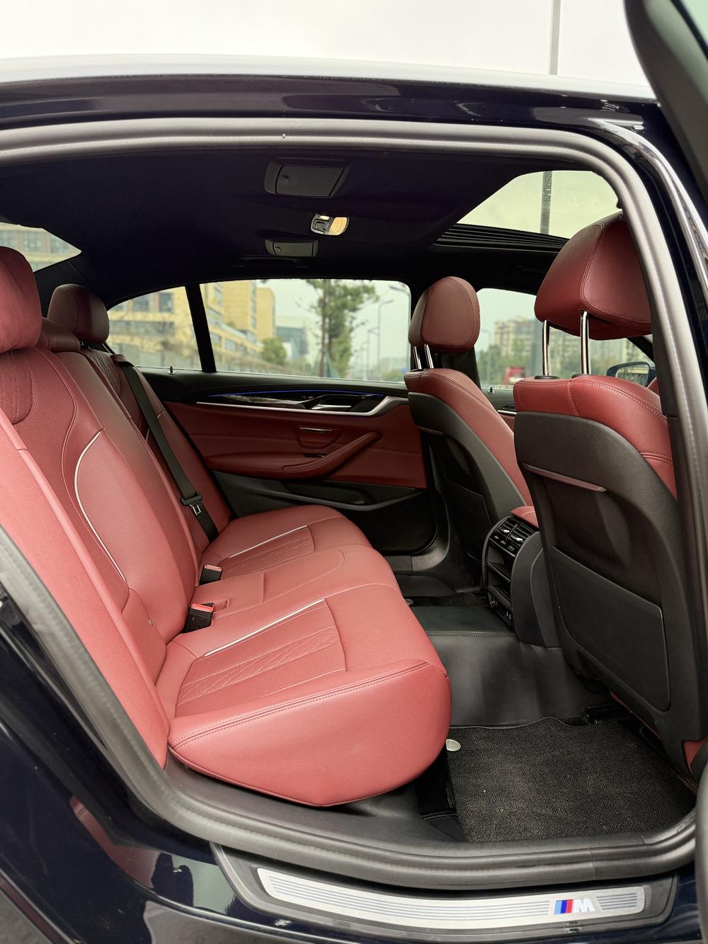 BMW BMW 5-Series