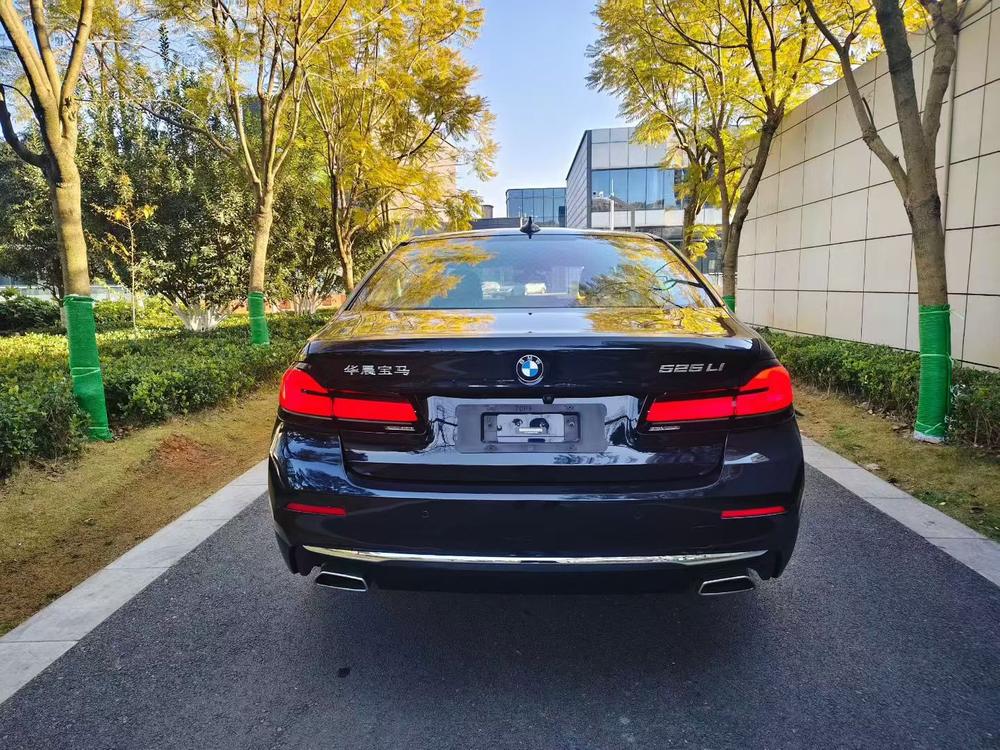 BMW BMW 5-Series