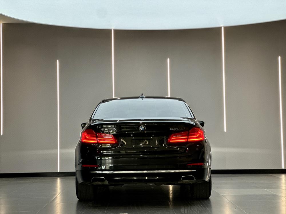 BMW BMW 5-Series