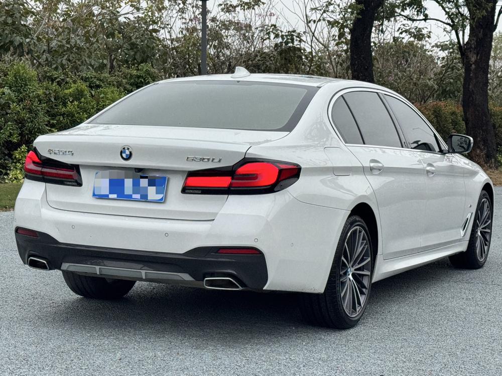 BMW BMW 5-Series