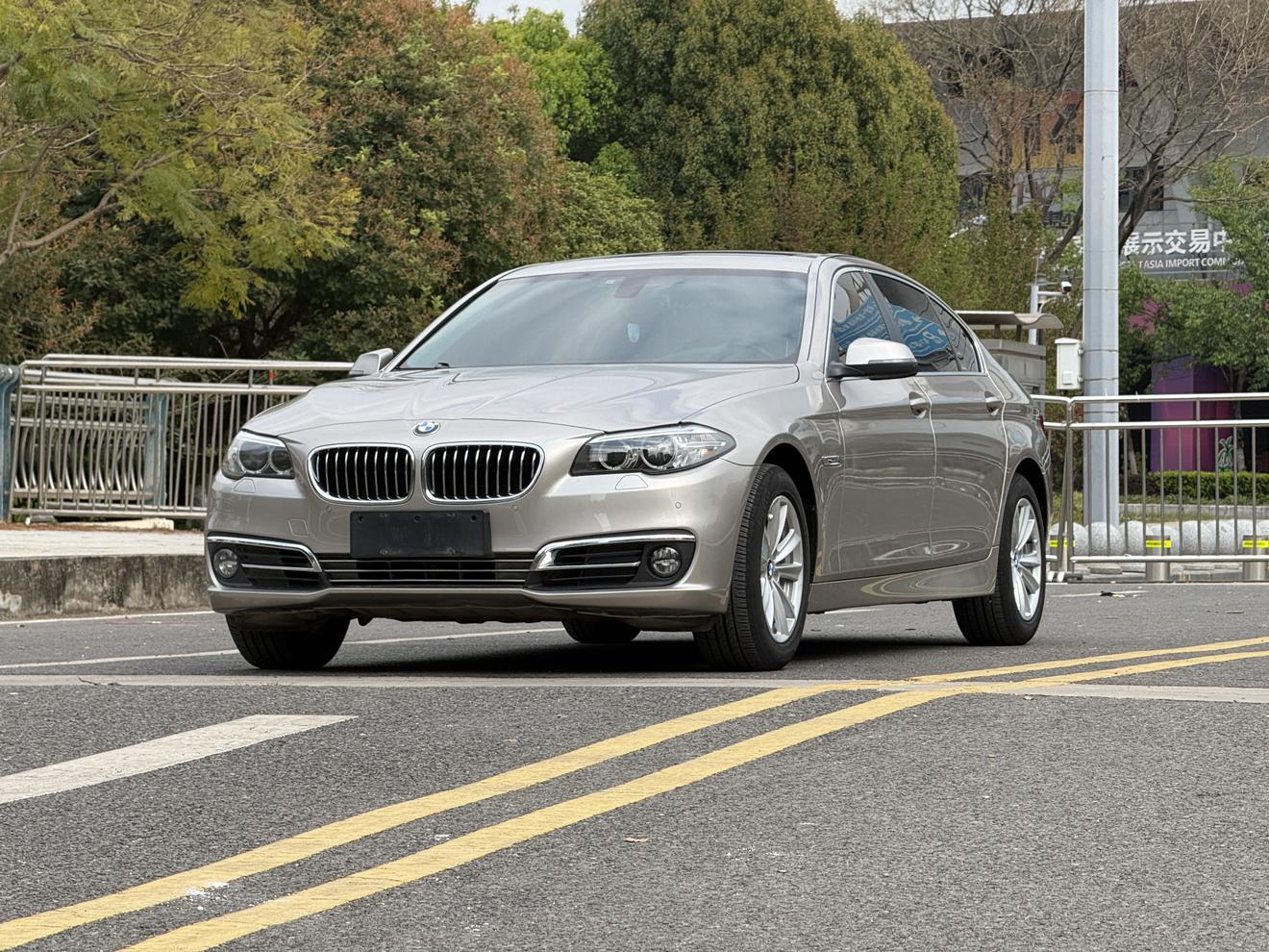 BMW BMW 5-Series