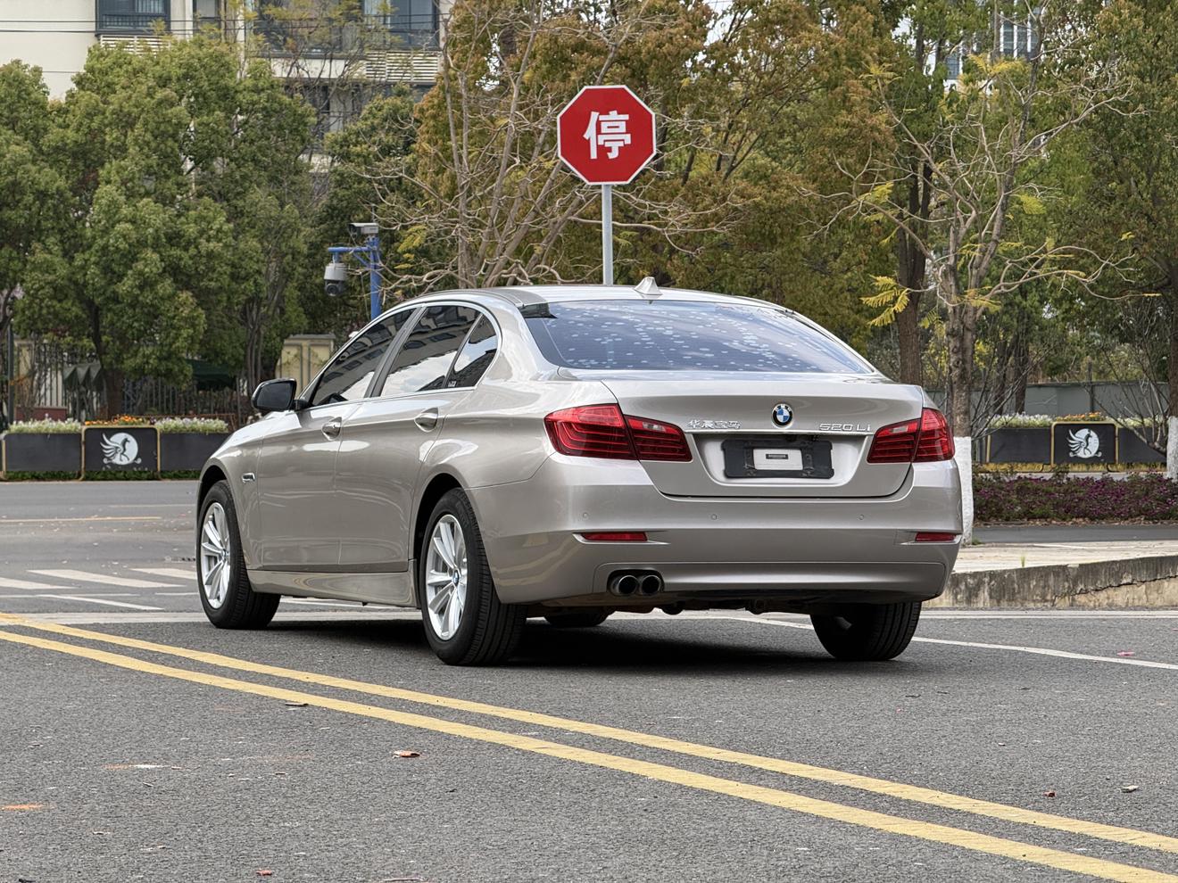 BMW BMW 5-Series