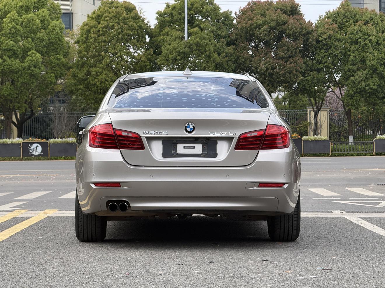 BMW BMW 5-Series