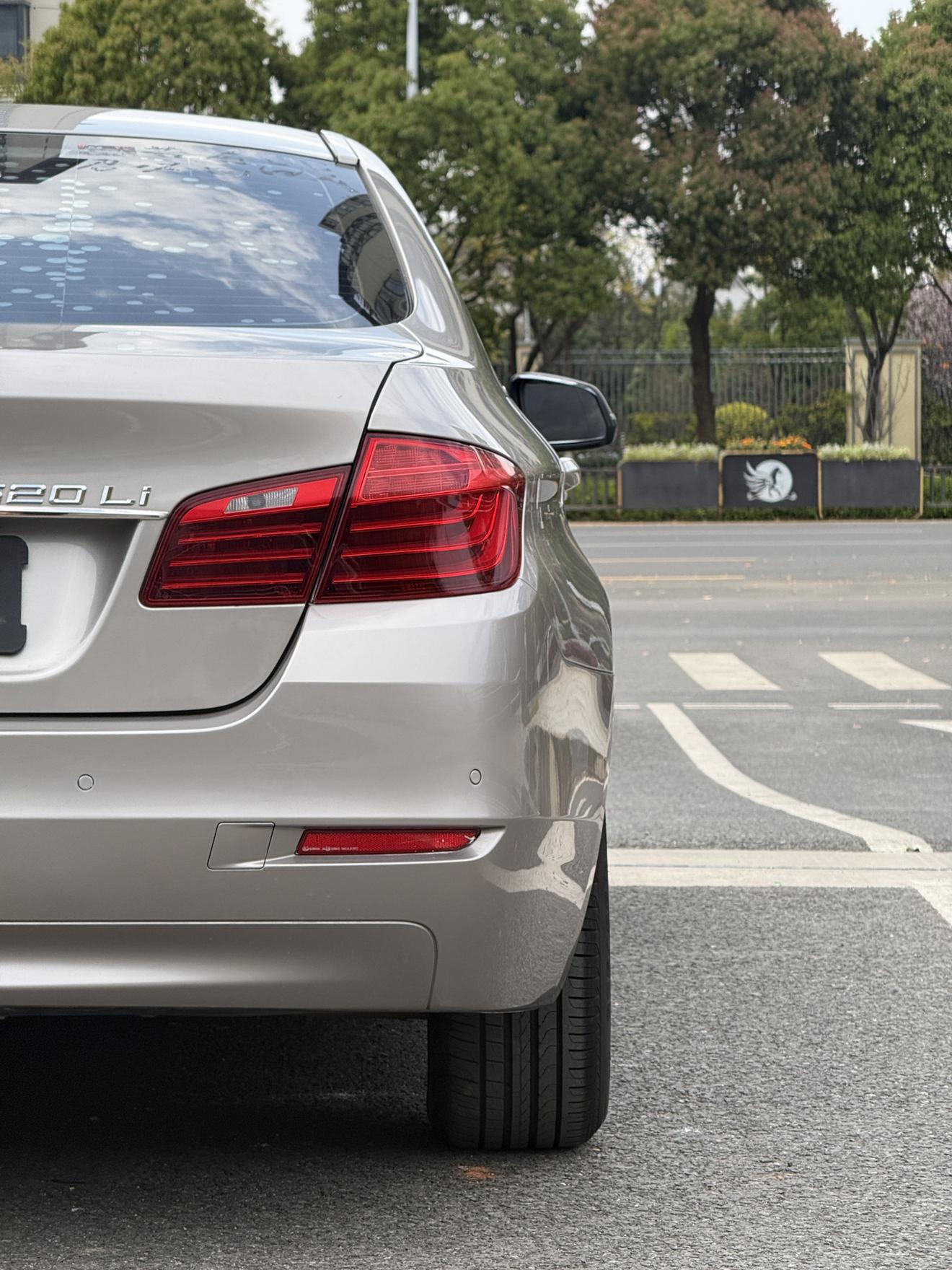 BMW BMW 5-Series
