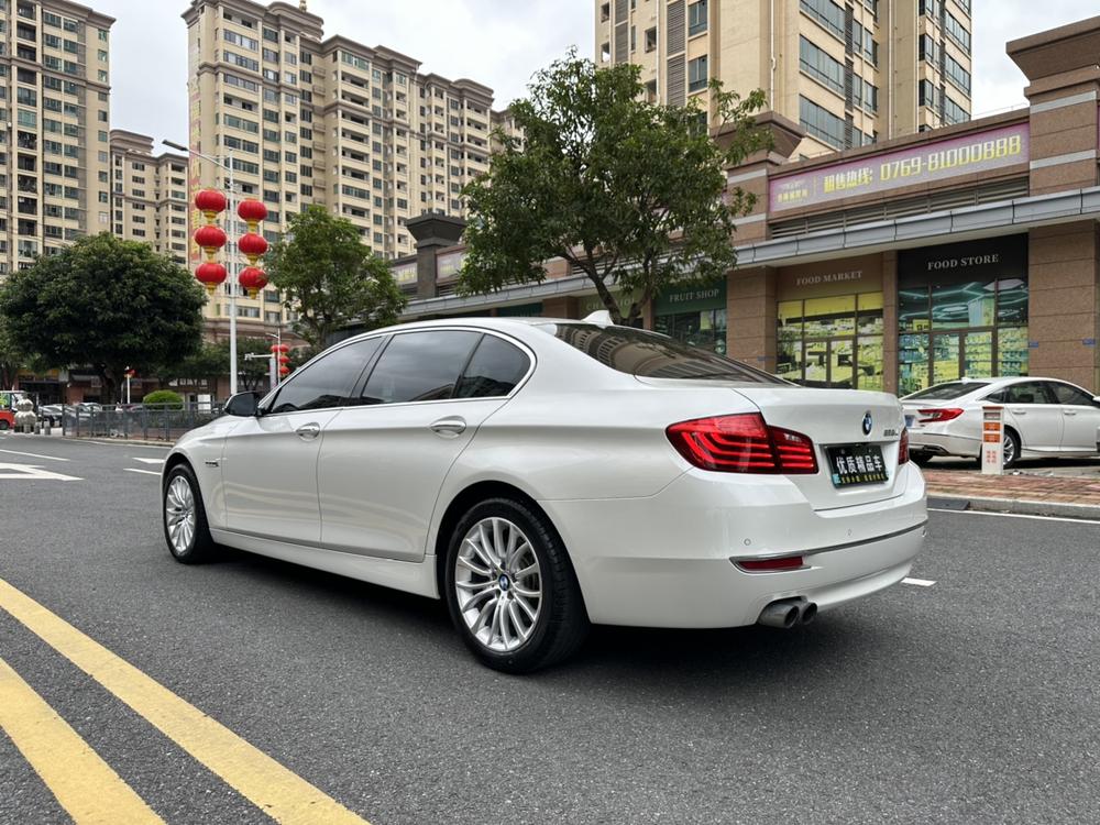BMW BMW 5-Series