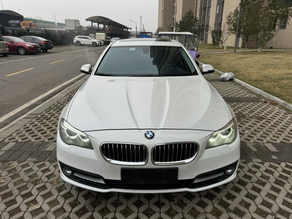 BMW BMW 5-Series
