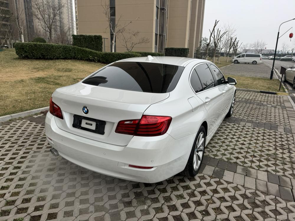 BMW BMW 5-Series