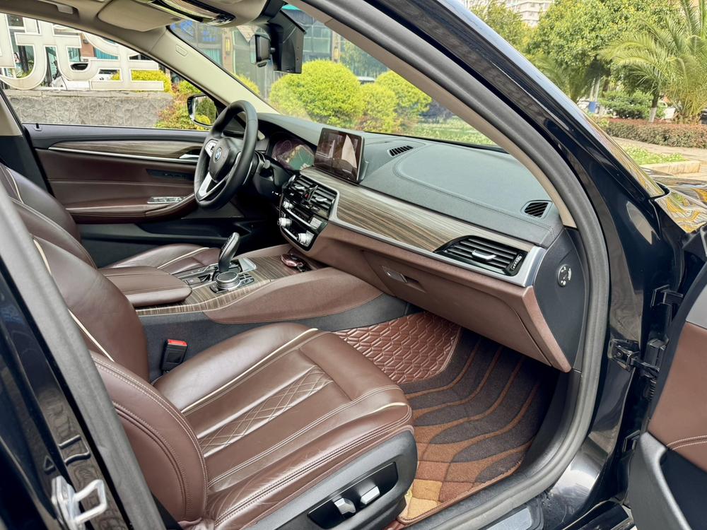 BMW BMW 5-Series