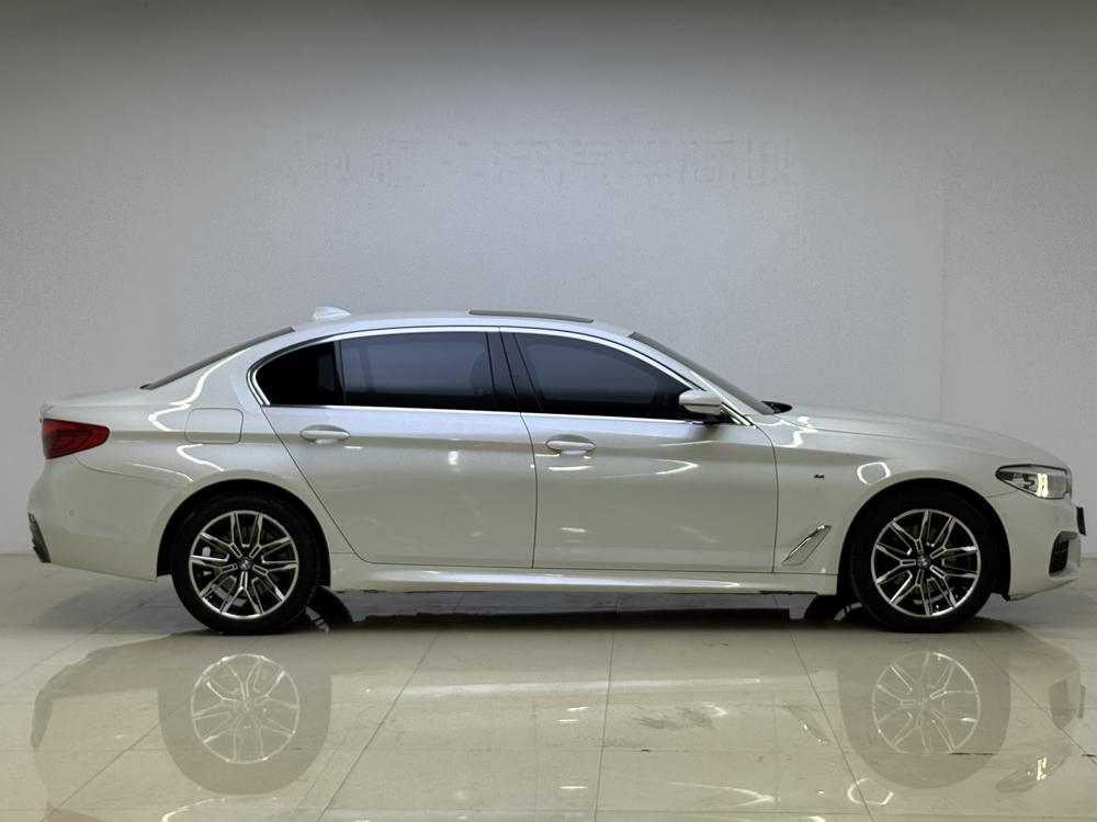 BMW BMW 5-Series