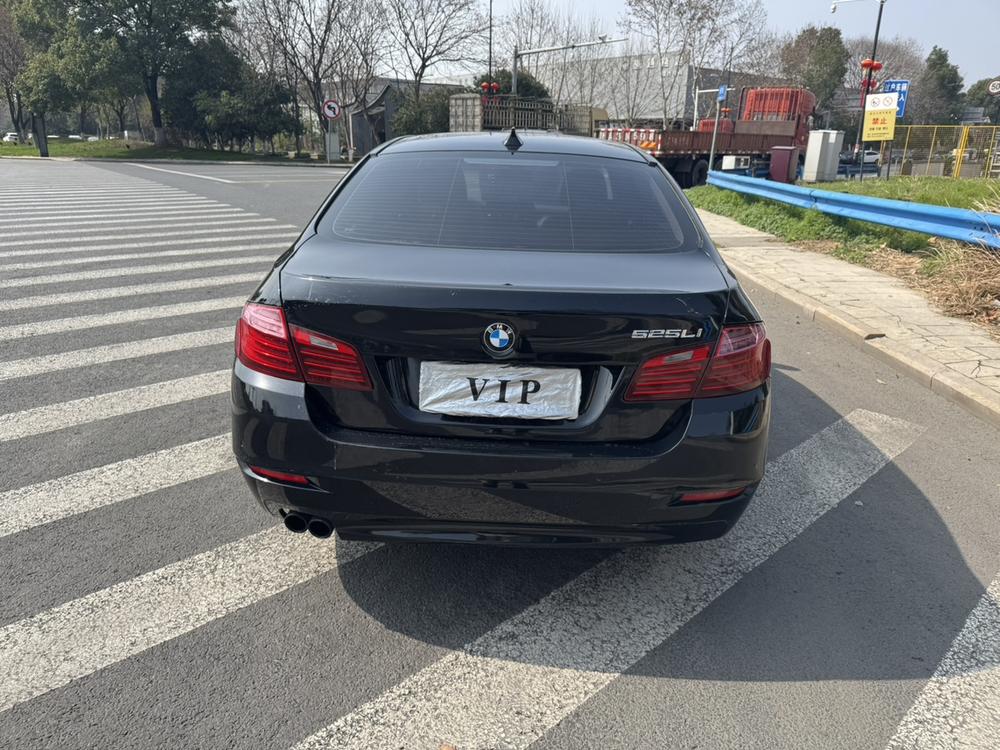 BMW BMW 5-Series