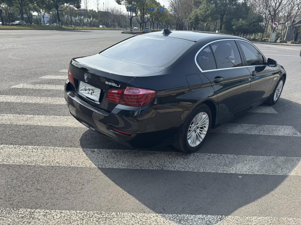 BMW BMW 5-Series
