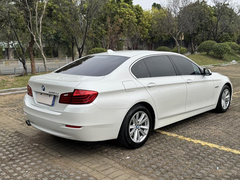 BMW BMW 5-Series