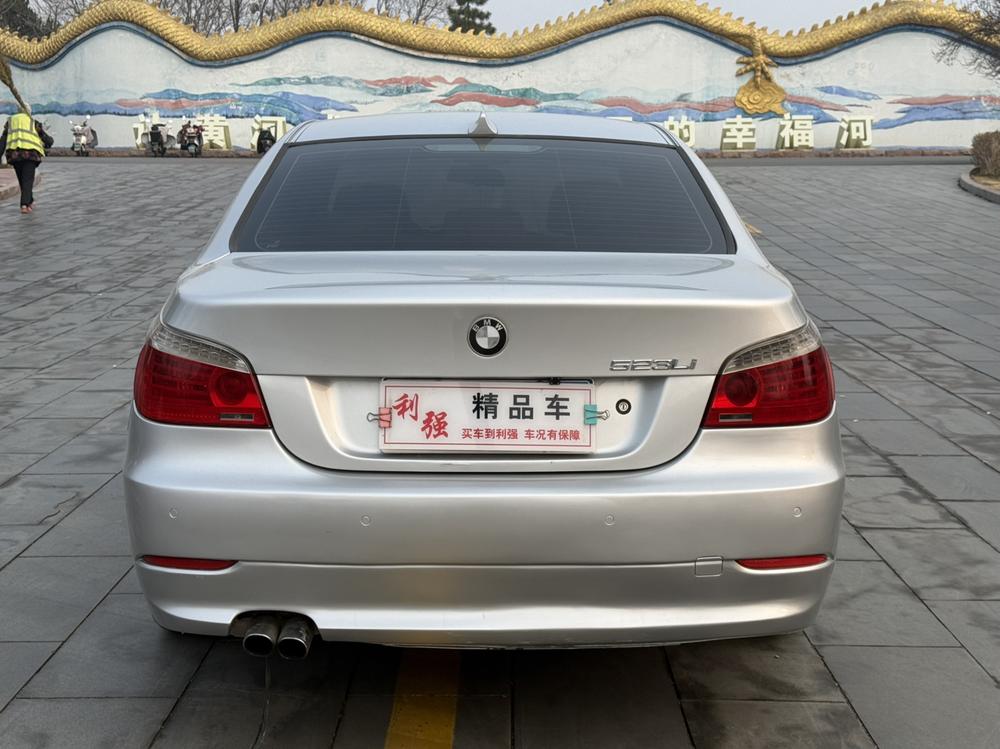 BMW BMW 5-Series