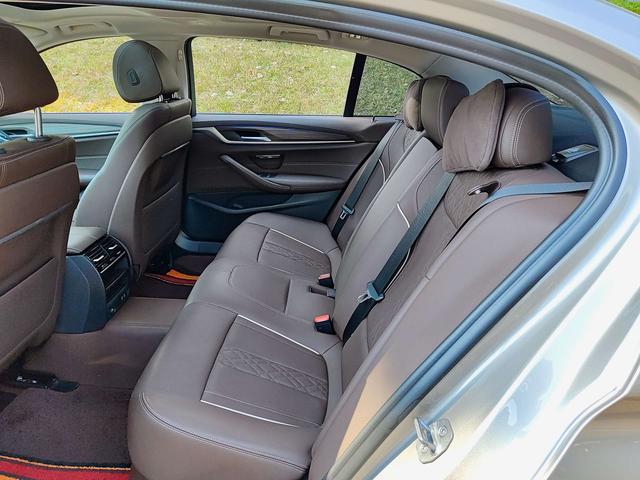 BMW BMW 5-Series