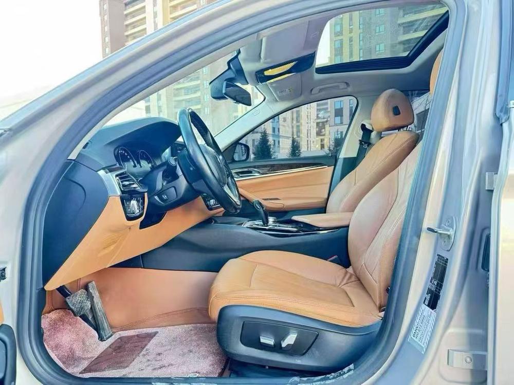 BMW BMW 5-Series