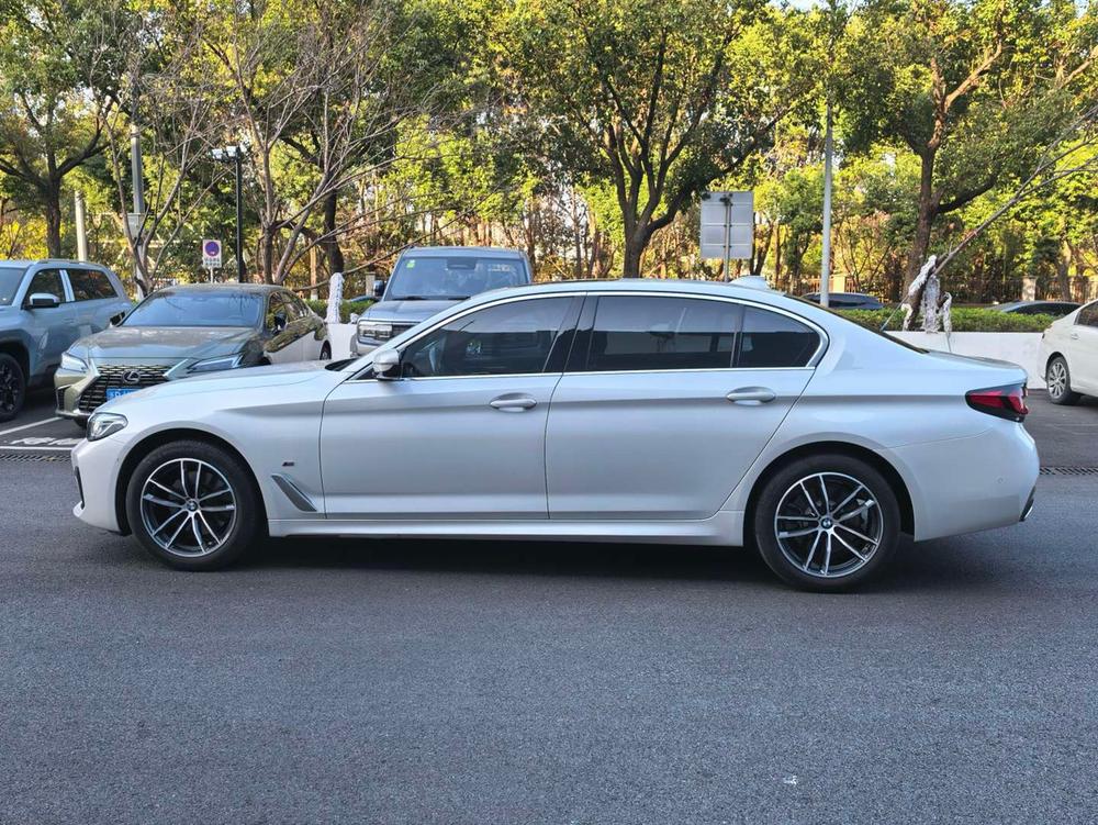 BMW BMW 5-Series