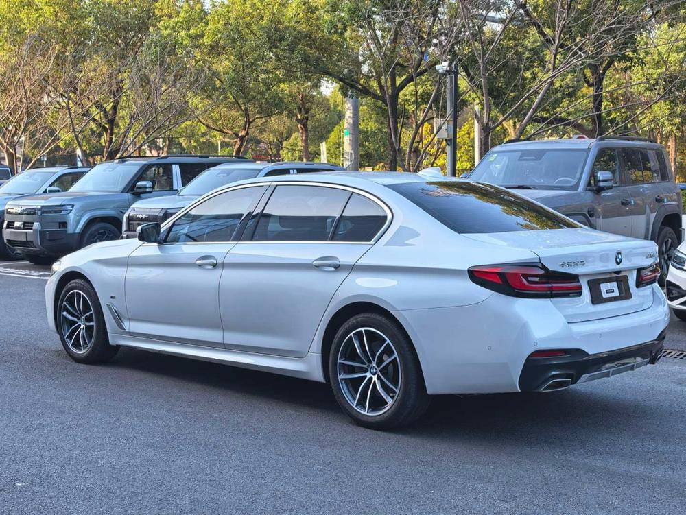 BMW BMW 5-Series