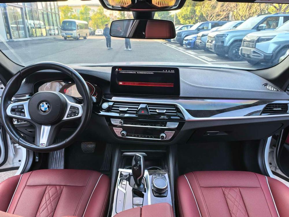 BMW BMW 5-Series