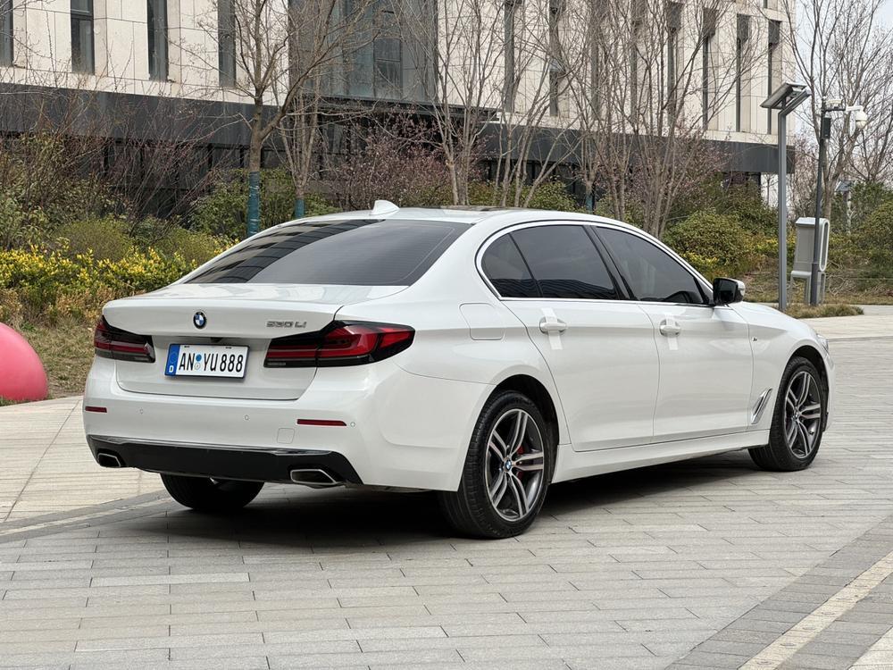 BMW BMW 5-Series